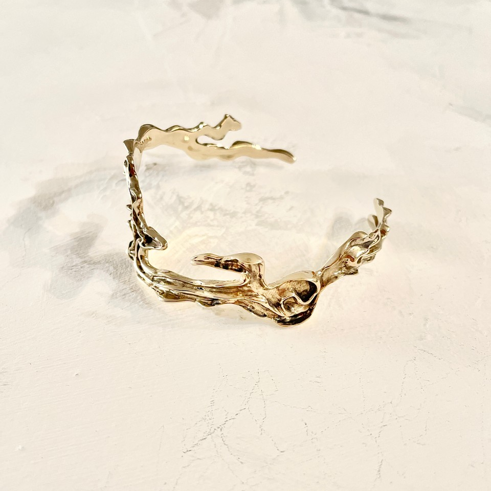 Smoke Billow Bicep Cuff